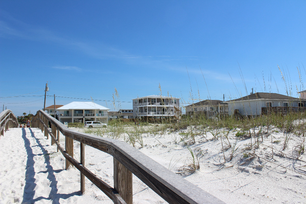 Welcome to Pensacola Beach Guide