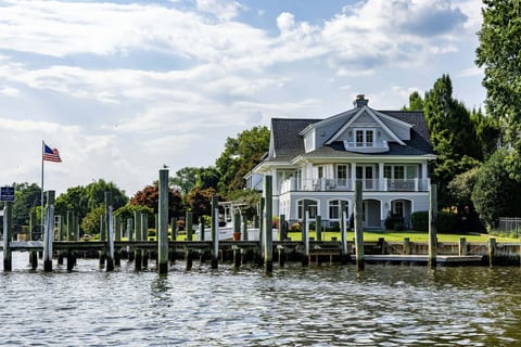 Lake Front vacation rentals