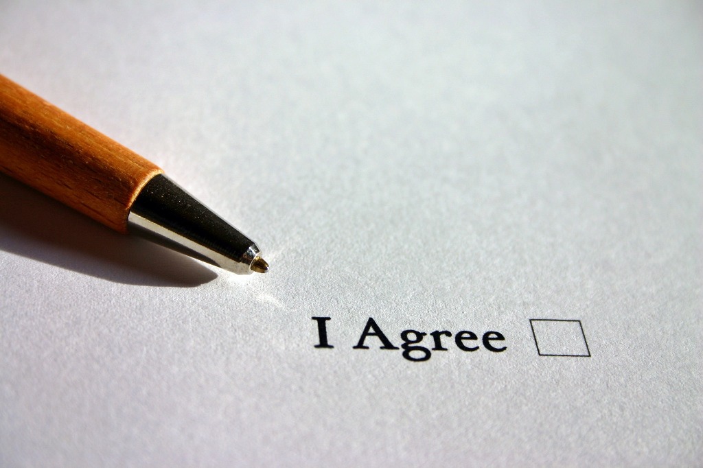 Why Your Guests Should Be Signing a Rental Agreement