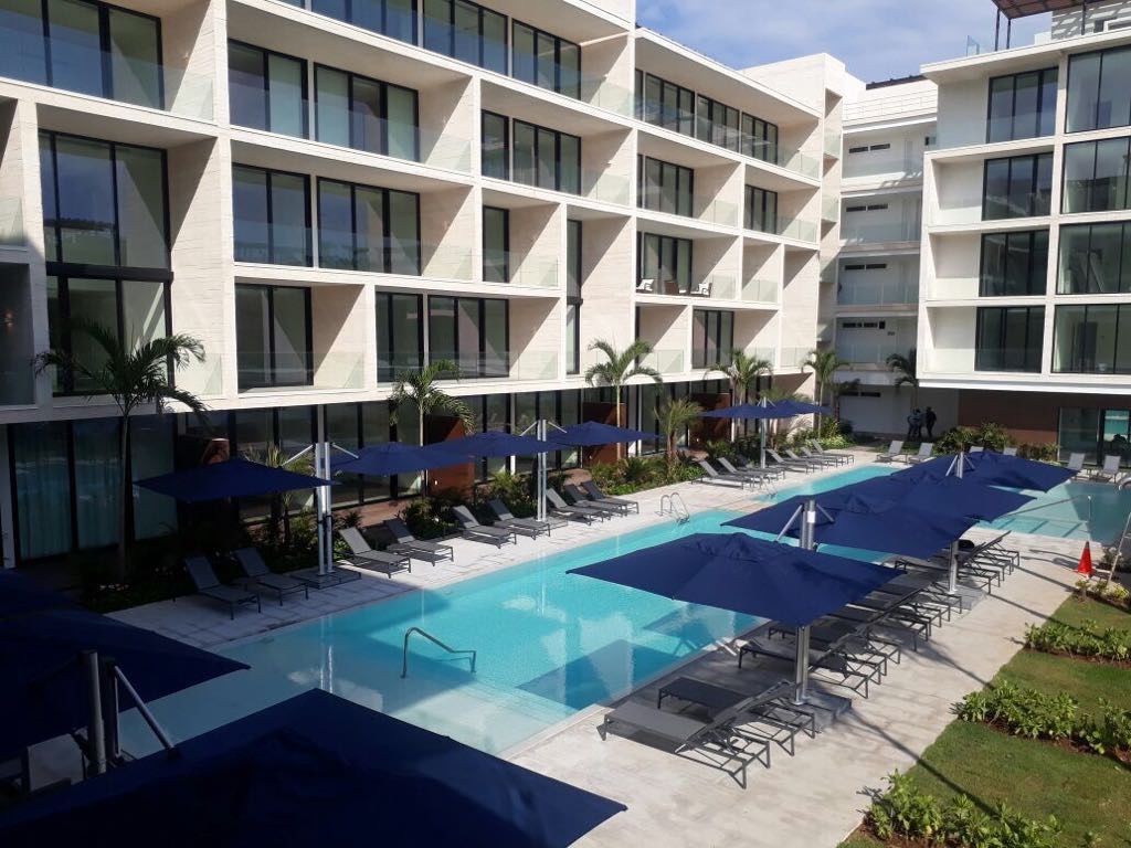 HOUFY - WIN! $2000-$7000 VALUE - Most viewed listings by August 31 2018