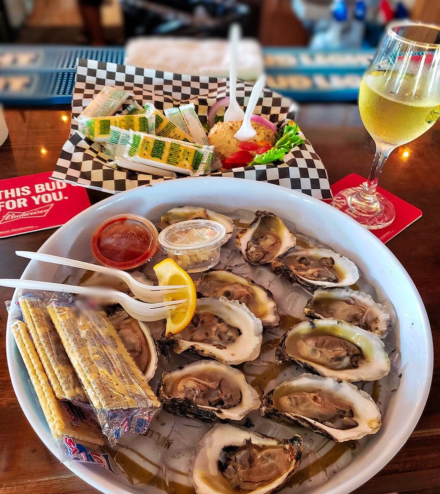 Paddy's Raw Bar
240 E 3rd St
St. George Island, Florida
(850) 927-2299
paddysrawbar.com