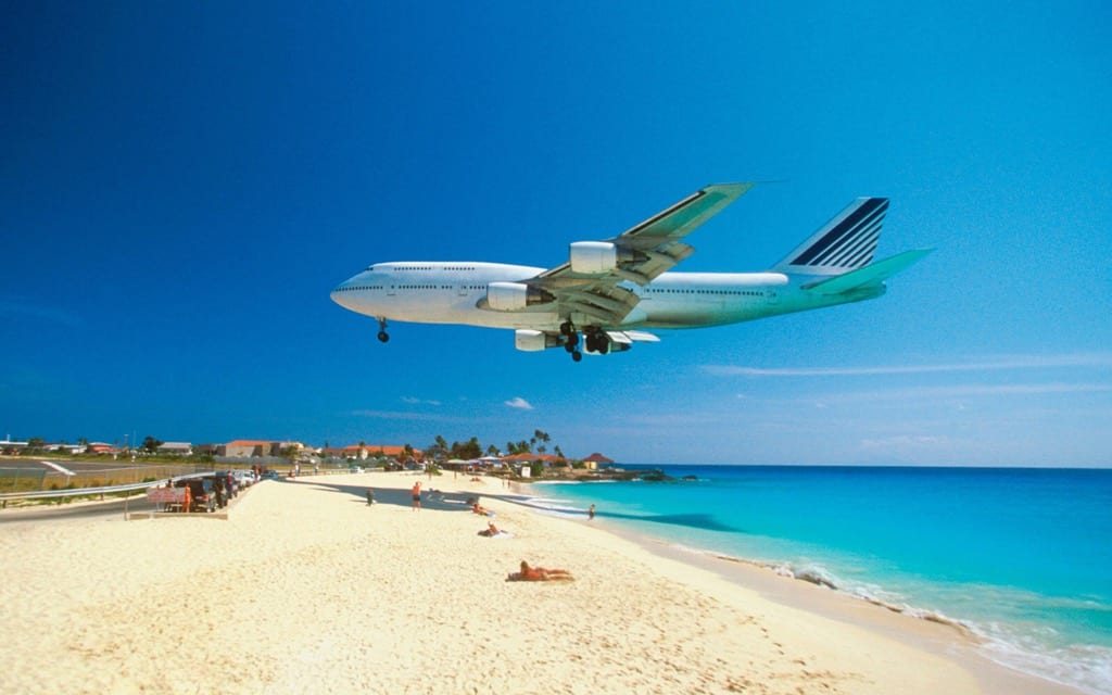 TRAVEL : HOW TO GET TO US