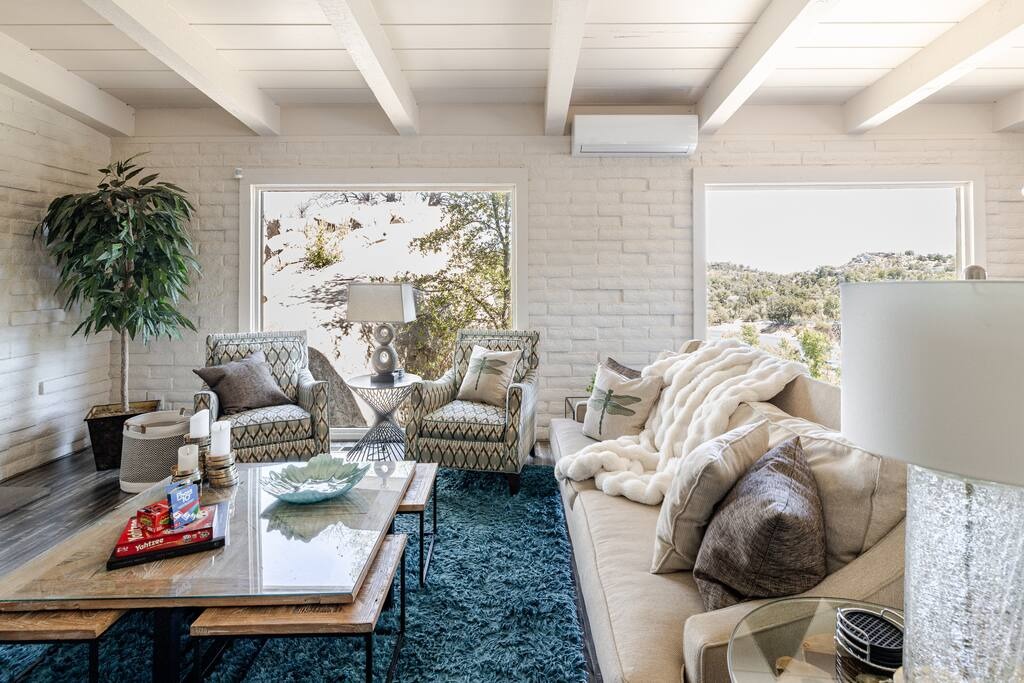 Best Vacation Rentals With Outdoor Spaces for Summer BBQs