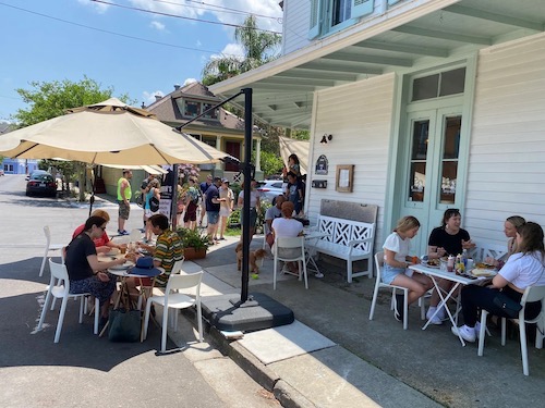 Horn's Eatery Restaurant