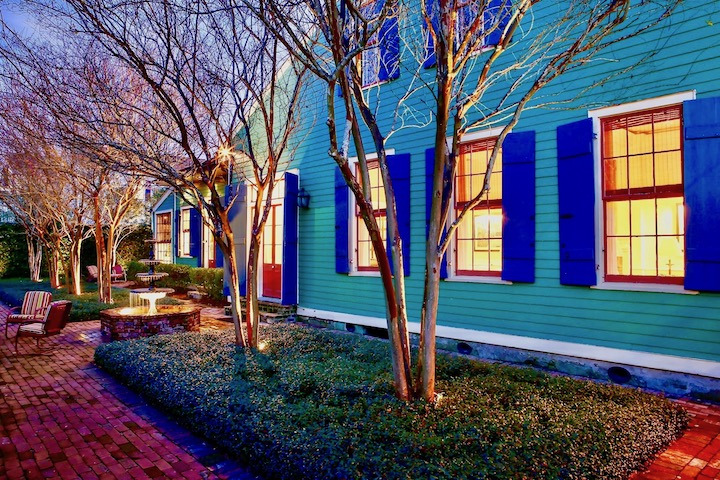 Greatmen Cottage and Loft ⭐️⭐️⭐️⭐️⭐️ Vacation Rental Home, New Orleans, LA, USA, 5 Bedrooms/4 Bathrooms, 5 Minutes to French Quarter, Best Airbnbs in New Orleans GreatmenCottageAndLoft.com ⚜️ Instagram ⚜️ Facebook