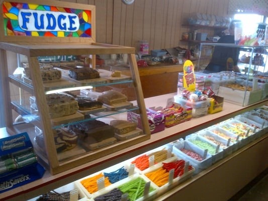 Crossroads Sale And Farmer's Market