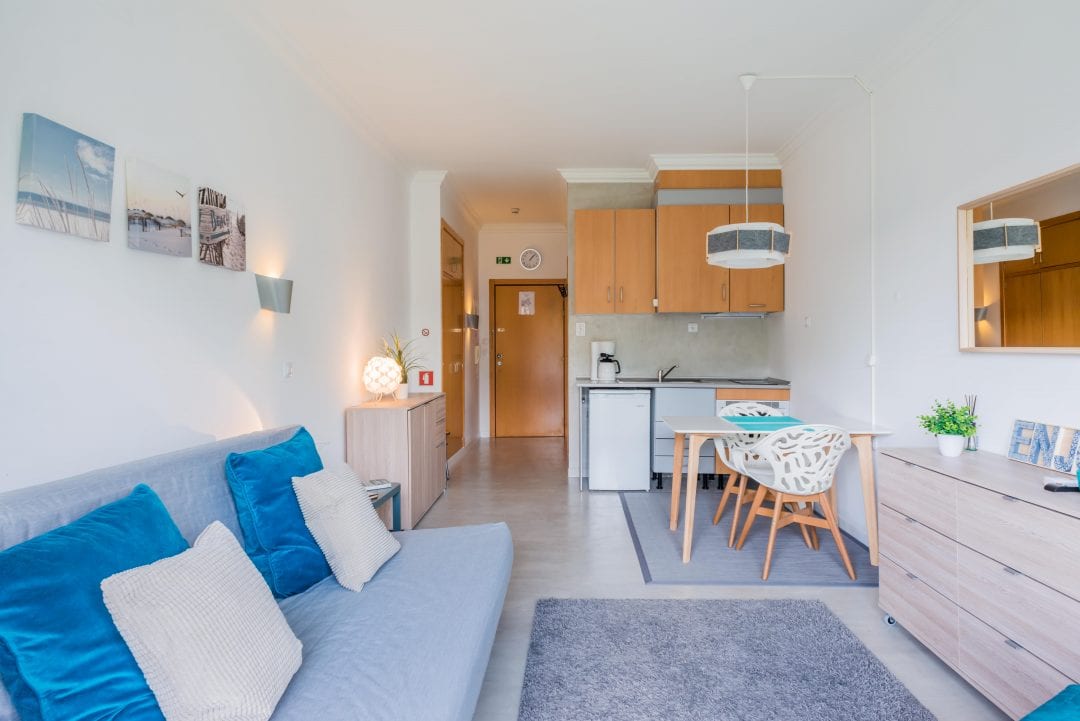 ERICEIRA HOLIDAY STUDIO WITH POOL FRESHLY REMODELED HOLIDAY STUDIO IN GREAT SURFING TOWN AT 30 MIN DRIVE FROM LISBON 