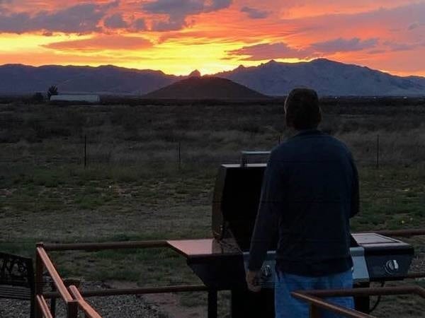 $795WK Scenic 25-acre Birding Ranch surrounded by 360 Mountain and Desert Views to relax you body & soul!~~
