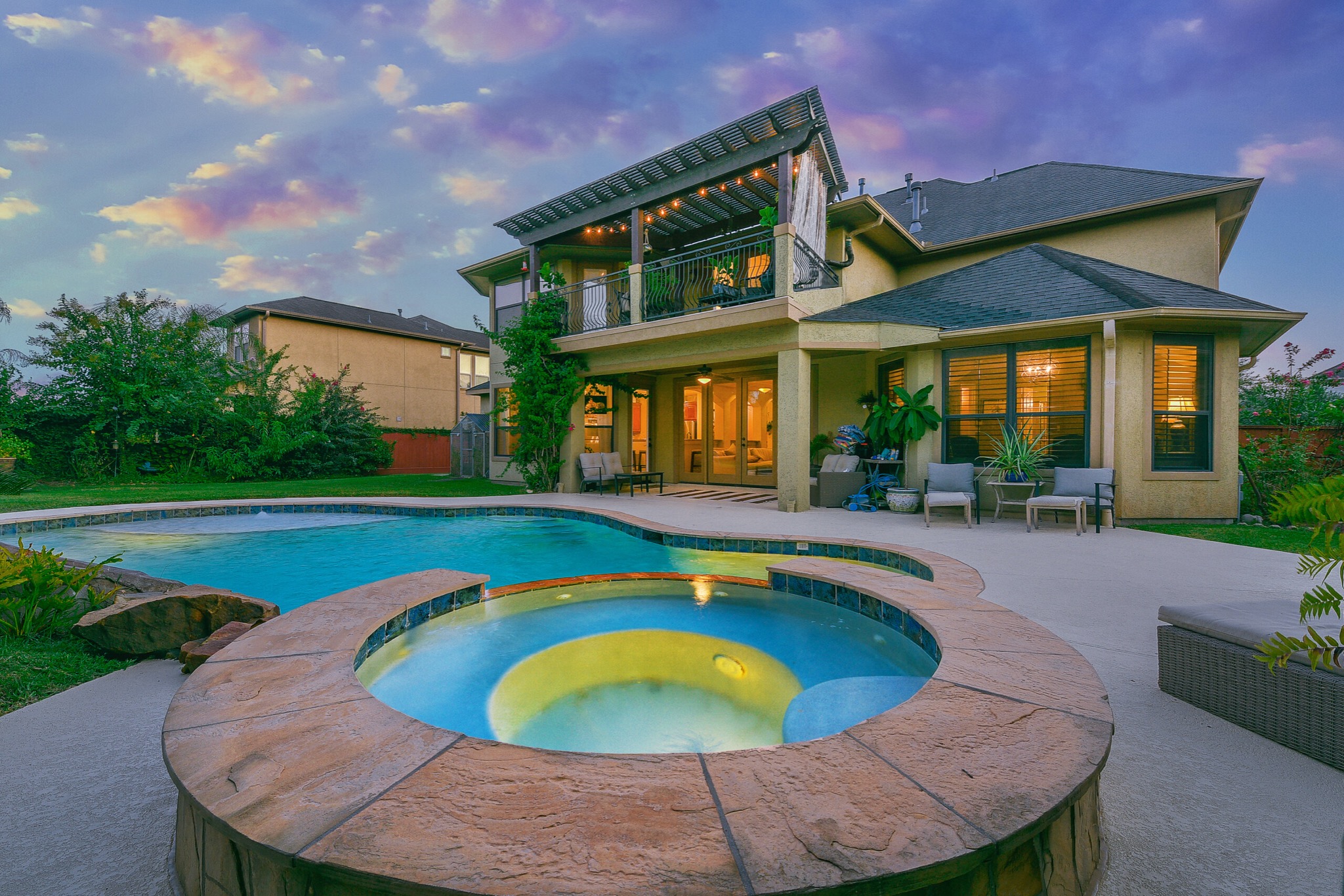 Furnished Estate Home w/ POOL in Friendswood Texas