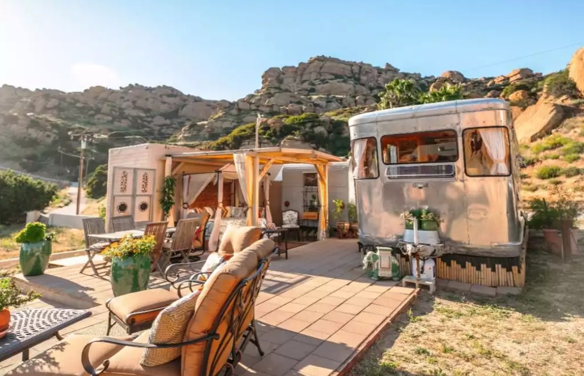 Romantic Vacation Rentals for Couples (U.S. Edition)