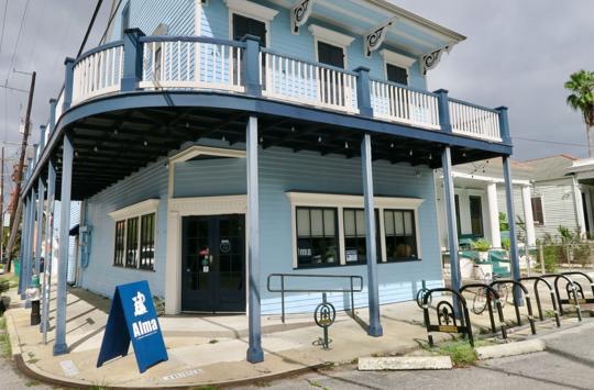Alma Café