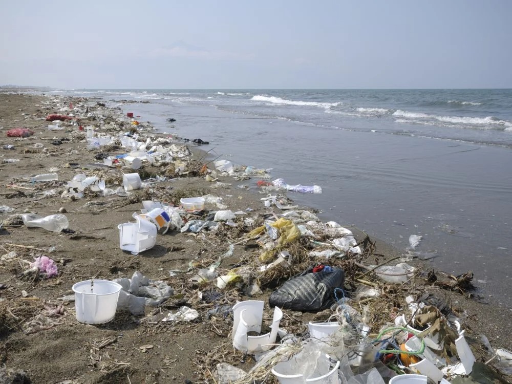 NJ's Plastic Use Reduction Law