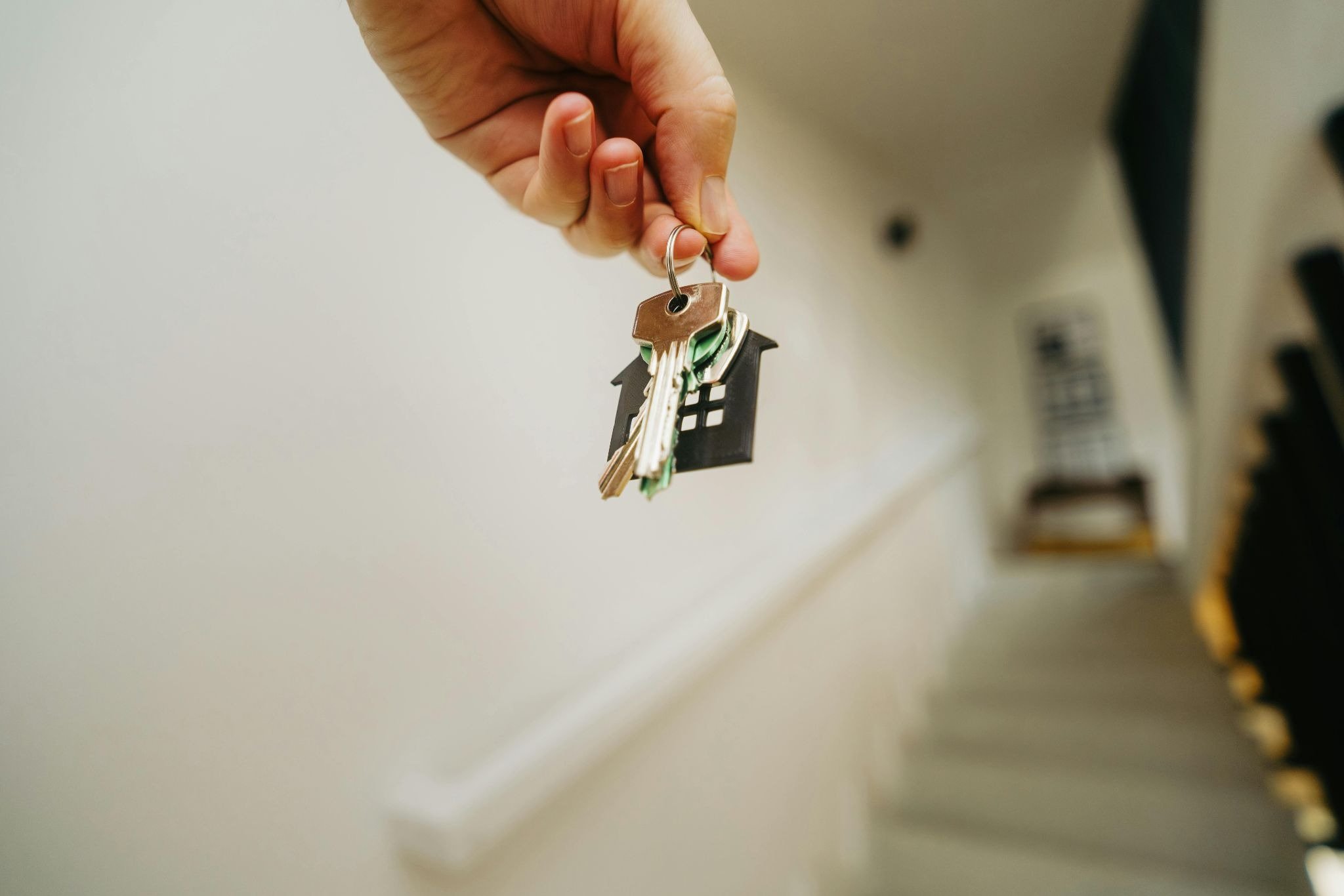 Direct booking psychology and building guest trust for vacation rentals
