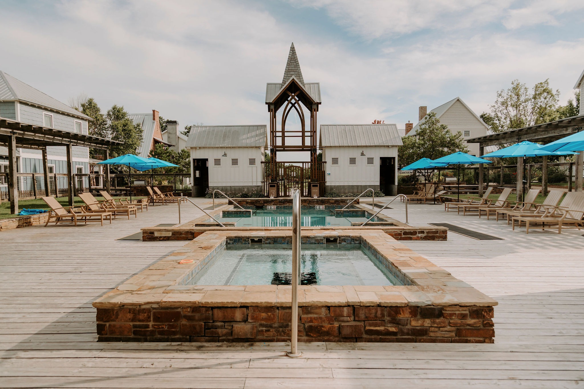 A Walking Tour of Carlton Landing: 