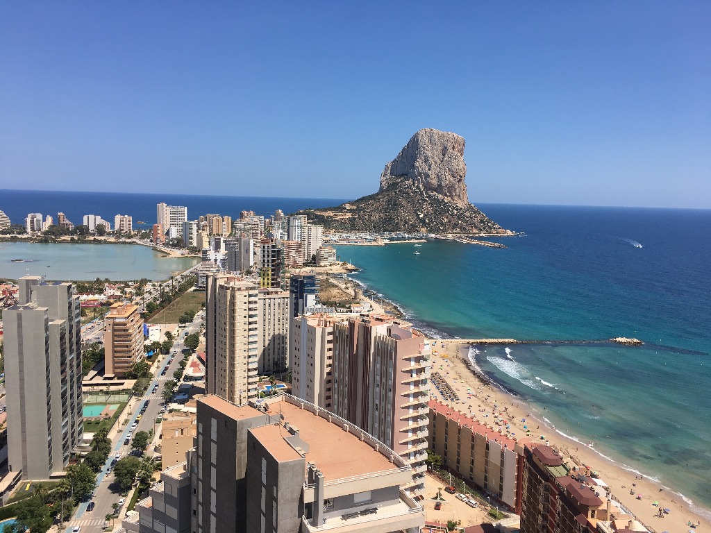Skybar at Suitopía Hotel in Calpe