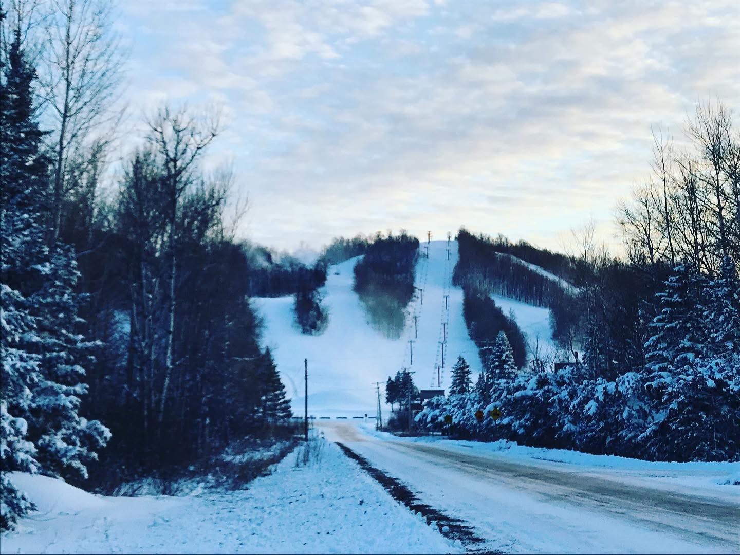 Cozy Winter Getaway with Sauna Near Big Powderhorn Mountain