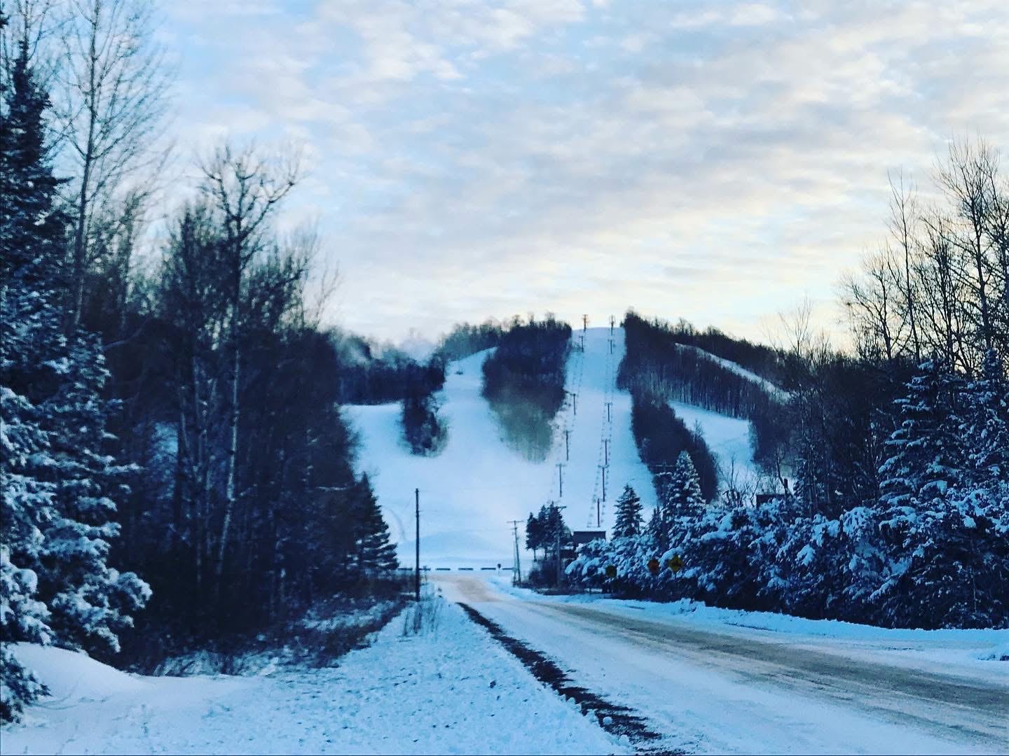 Cozy Winter Getaway with Sauna Near Big Powderhorn Mountain