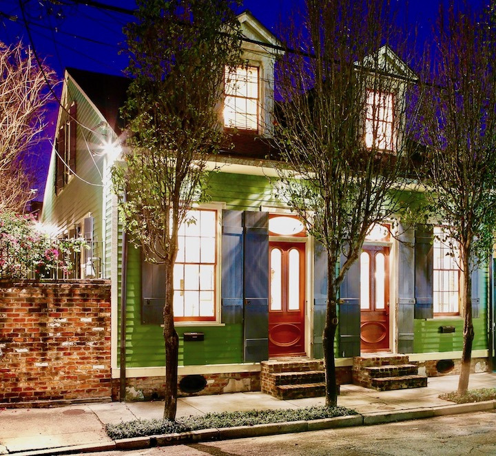 Loft at Greatmen Cottage ⭐️⭐️⭐️⭐️⭐️ Vacation Rental Home, New Orleans, LA, USA, 2 Bedrooms/2 Bathrooms, 5 Minutes to French Quarter, Best Airbnbs in New Orleans LoftAtGreatmenCottage.com ⚜️ Instagram ⚜️ Facebook