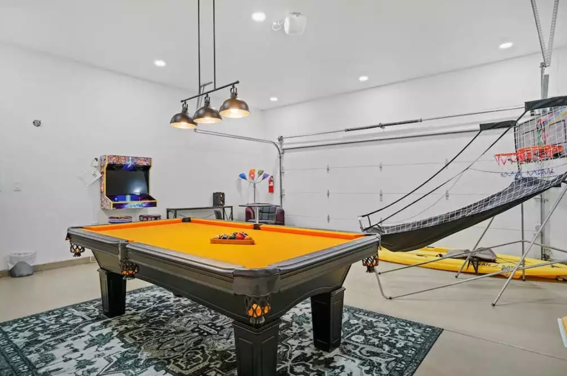 Best Vacation Rentals With Game Rooms: Top Spots for a Family Vacation