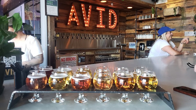 Exploring Sunriver's Craft Beer Scene: A Tasting Tour of Local Breweries