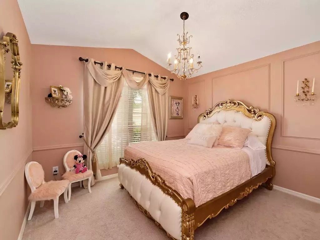 Vacation Homes That Feel Like Movie Sets