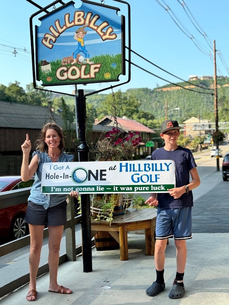 Mini golf laughs and a lucky hole-in-one at Hillbilly Golf — a classic family stop in Gatlinburg.