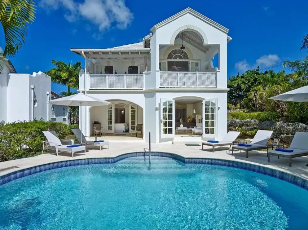 Best Luxury Vacation Rentals for a Lavish Getaway