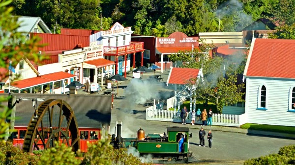 What To Do With The Kids When It Rains in Hokitika