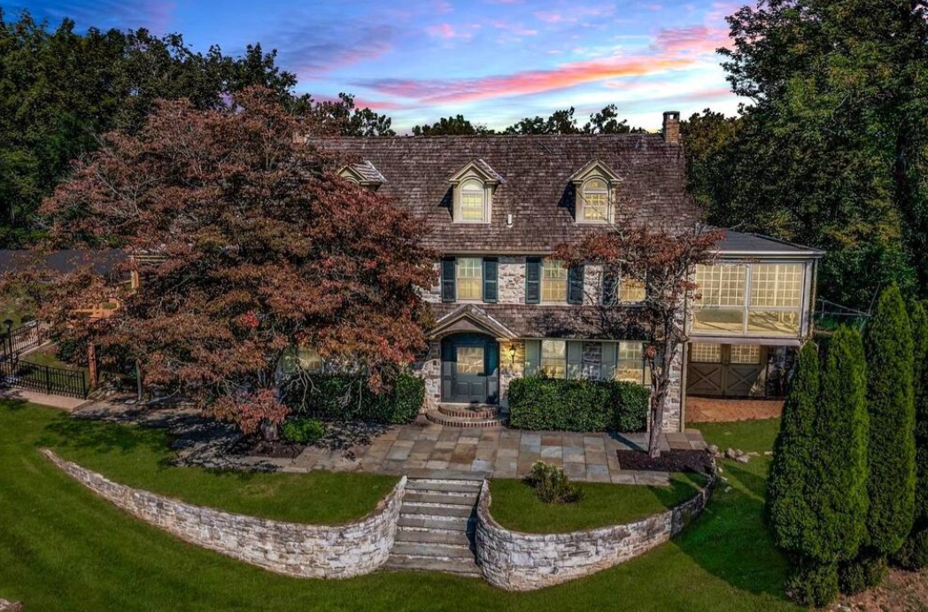 Spooky Stays: Best Vacation Rentals for the Halloween Season