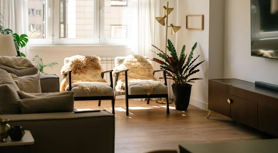 7 Ways to Avoid Airbnb Service Fees in 2026 (Save Up to $400 Per Trip)