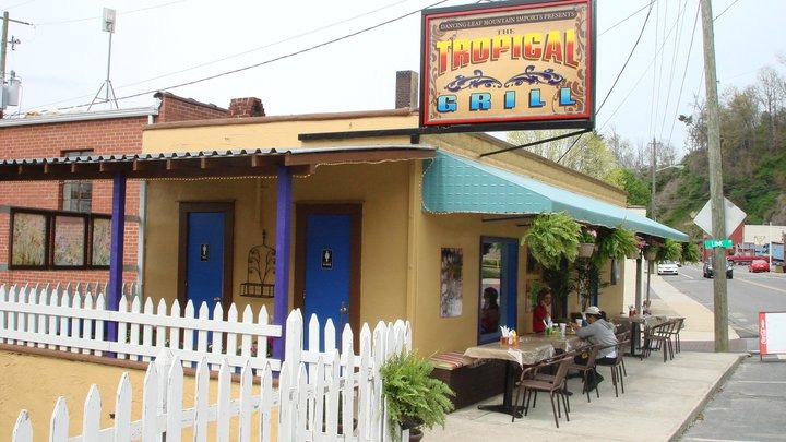 The Tropical Grill (Seasonal)