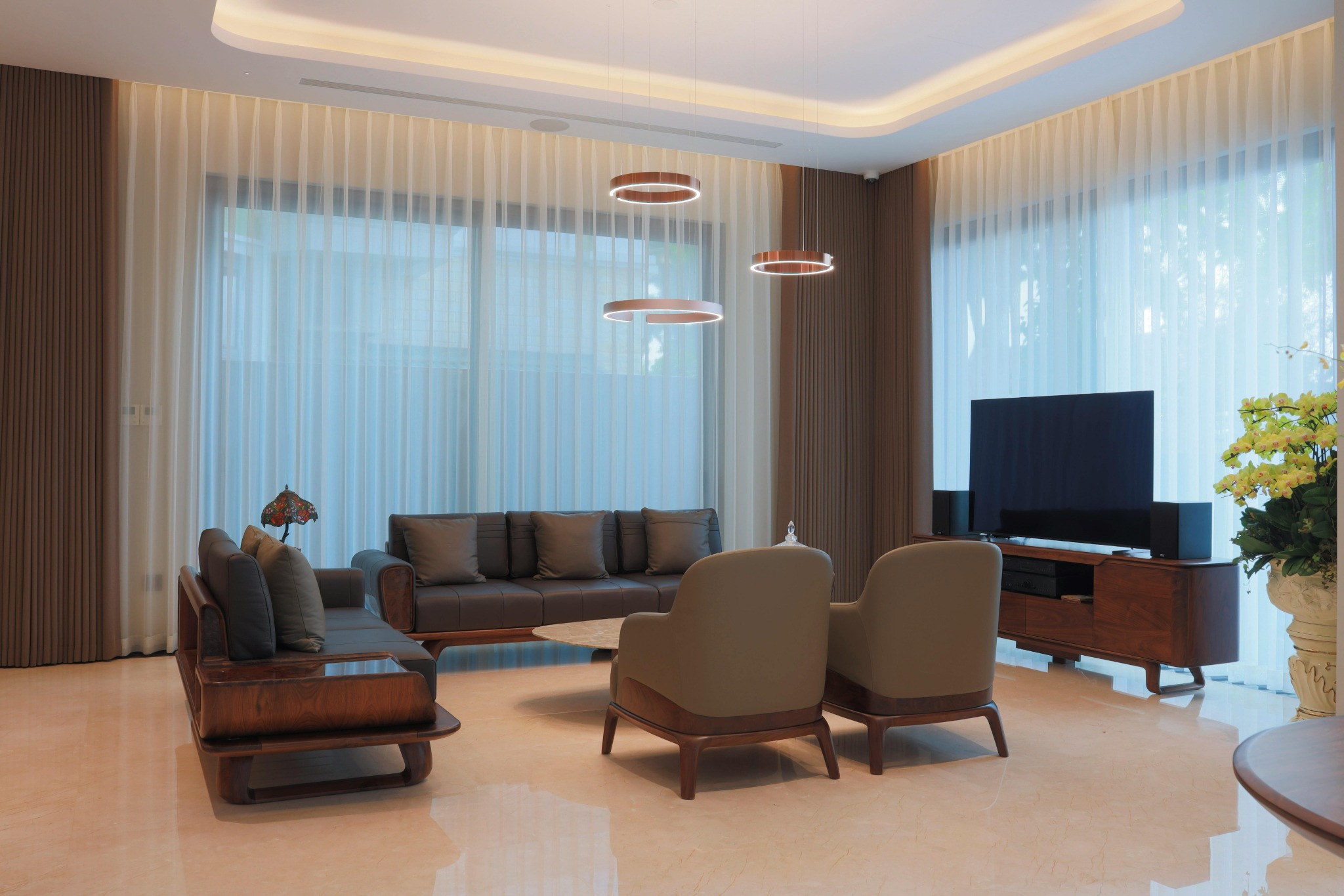 The Small Things Guests Notice (and Never Tell You)