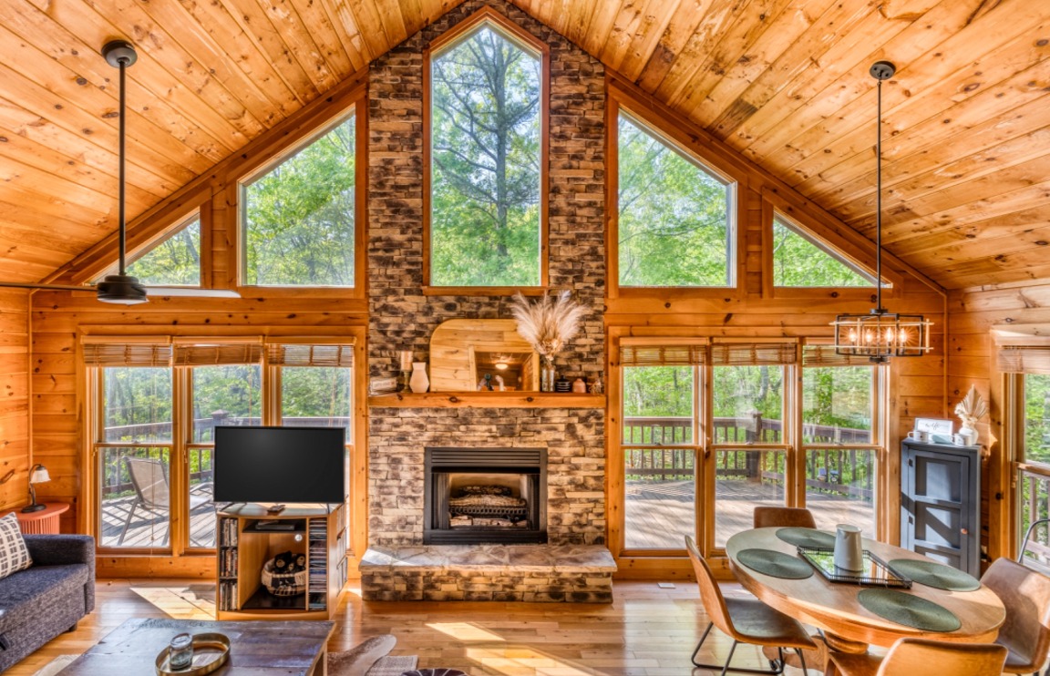 Top 10 Vacation Rentals for a Cozy Fall Getaway