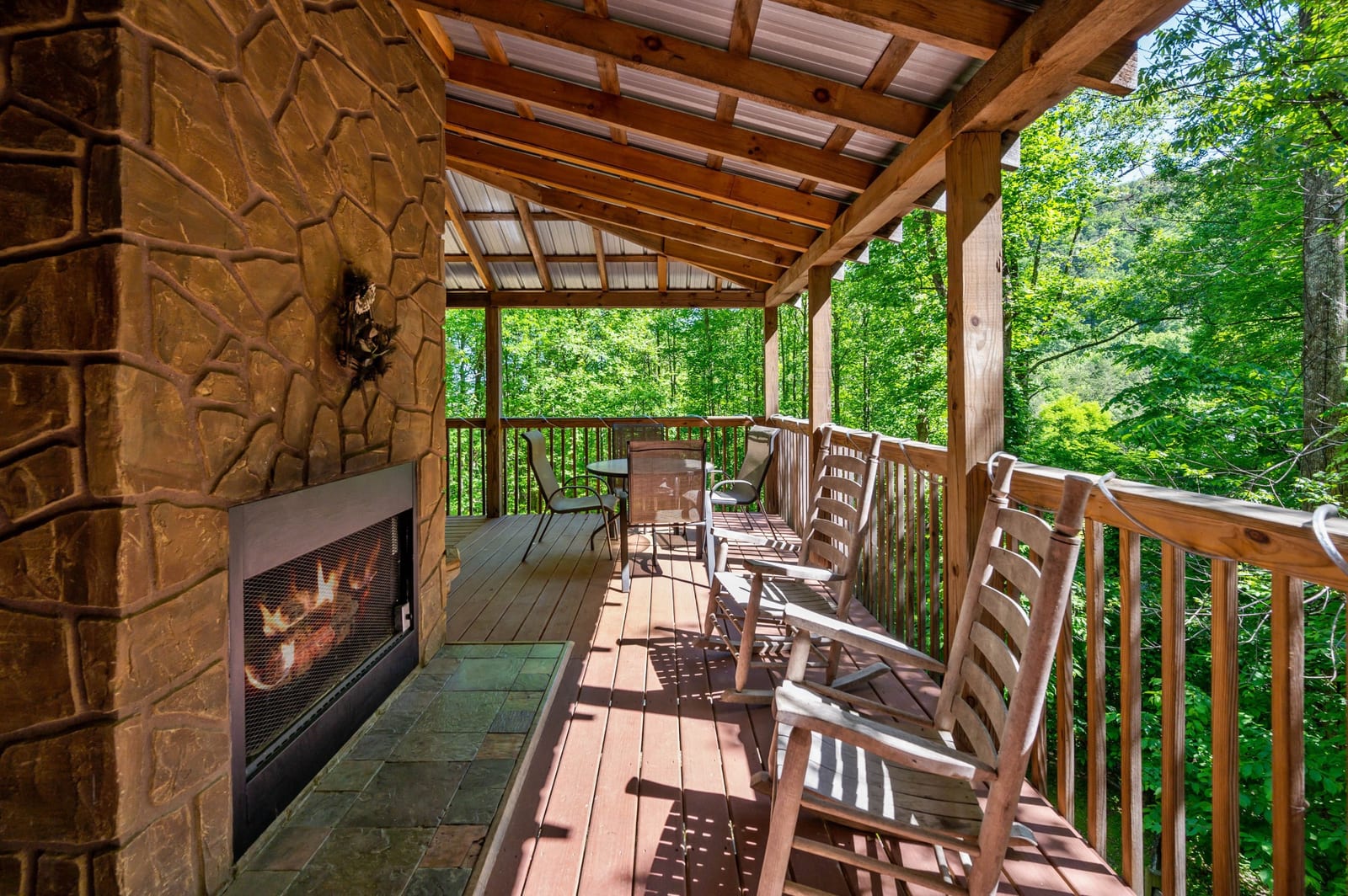 Romantic Escapes for Couples Who Love Fall