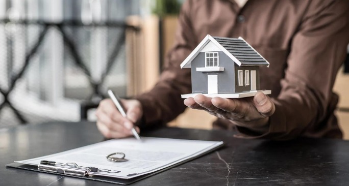 Short-Term vs. Long-Term Rentals in Spain: What’s Best for Commuters?