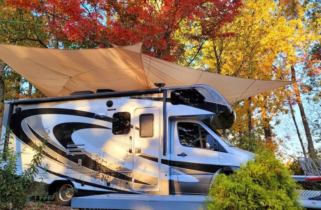 Top Glamping Rentals to Reconnect With Nature