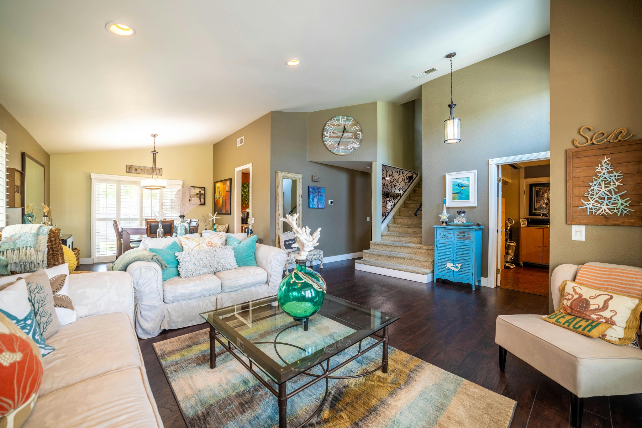 Introducing Wonderful Houfies: Get the Special Badge