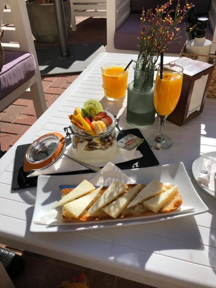 Chic Gastronomic, Aveniguda de la Paz 3, local 2, Moraira.