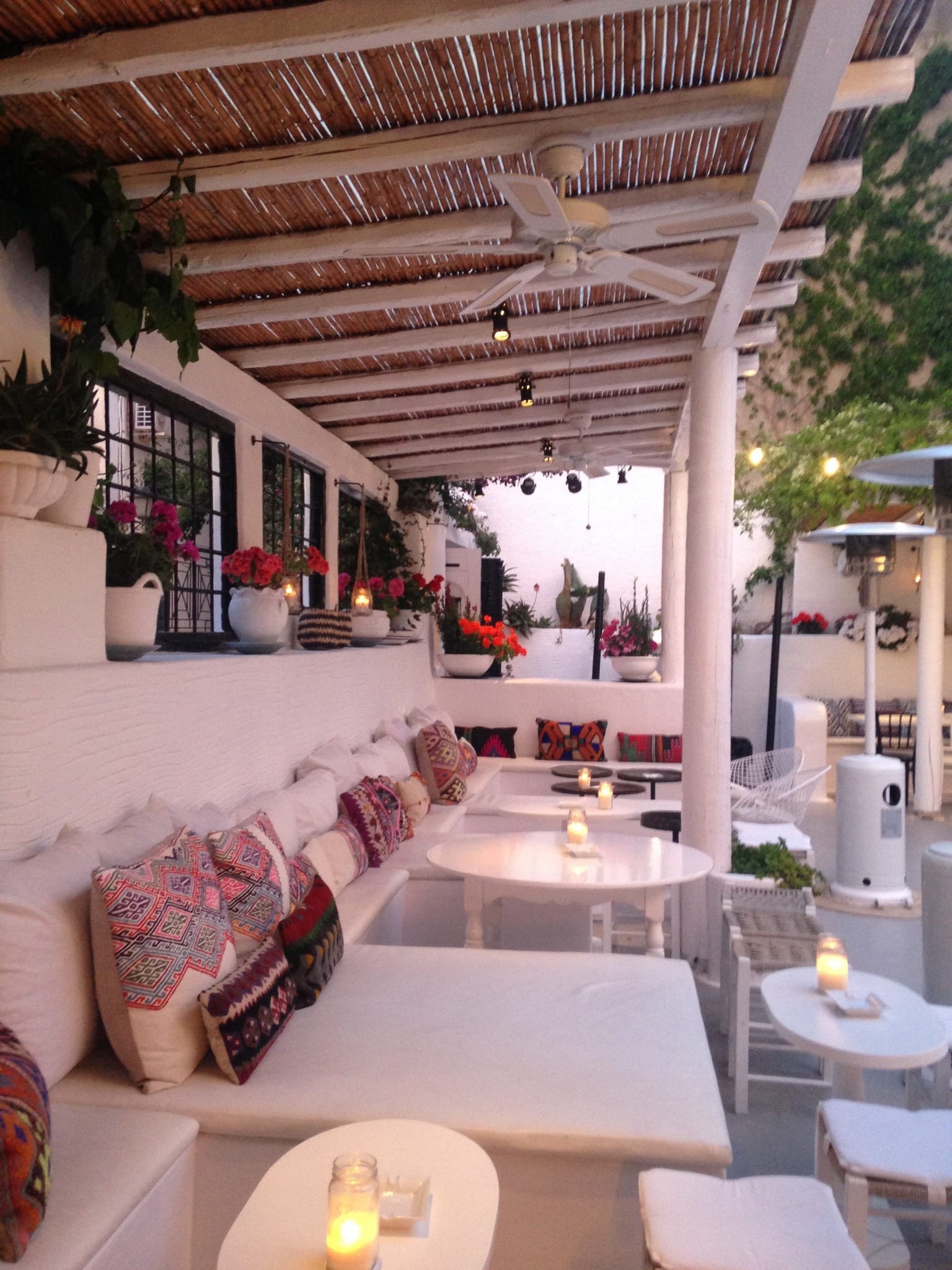 Best Places to Eat on Skiathos Island
