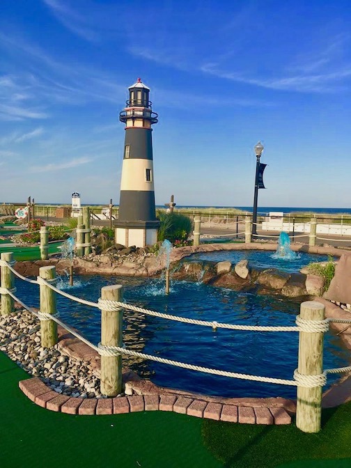 Shipwreck Island Mini Golf