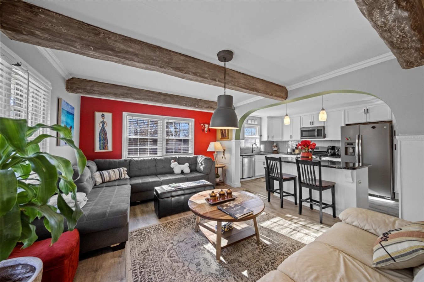 Top Kansas Rentals for Families, Couples, and Groups