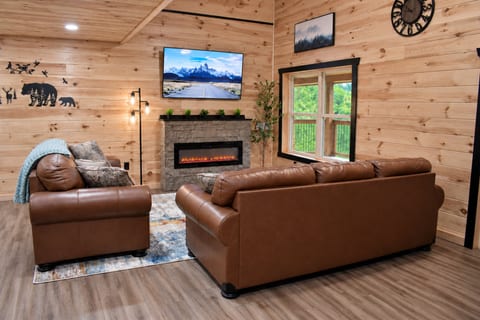How to Plan a Smoky Mountain Trip for 10–12 People