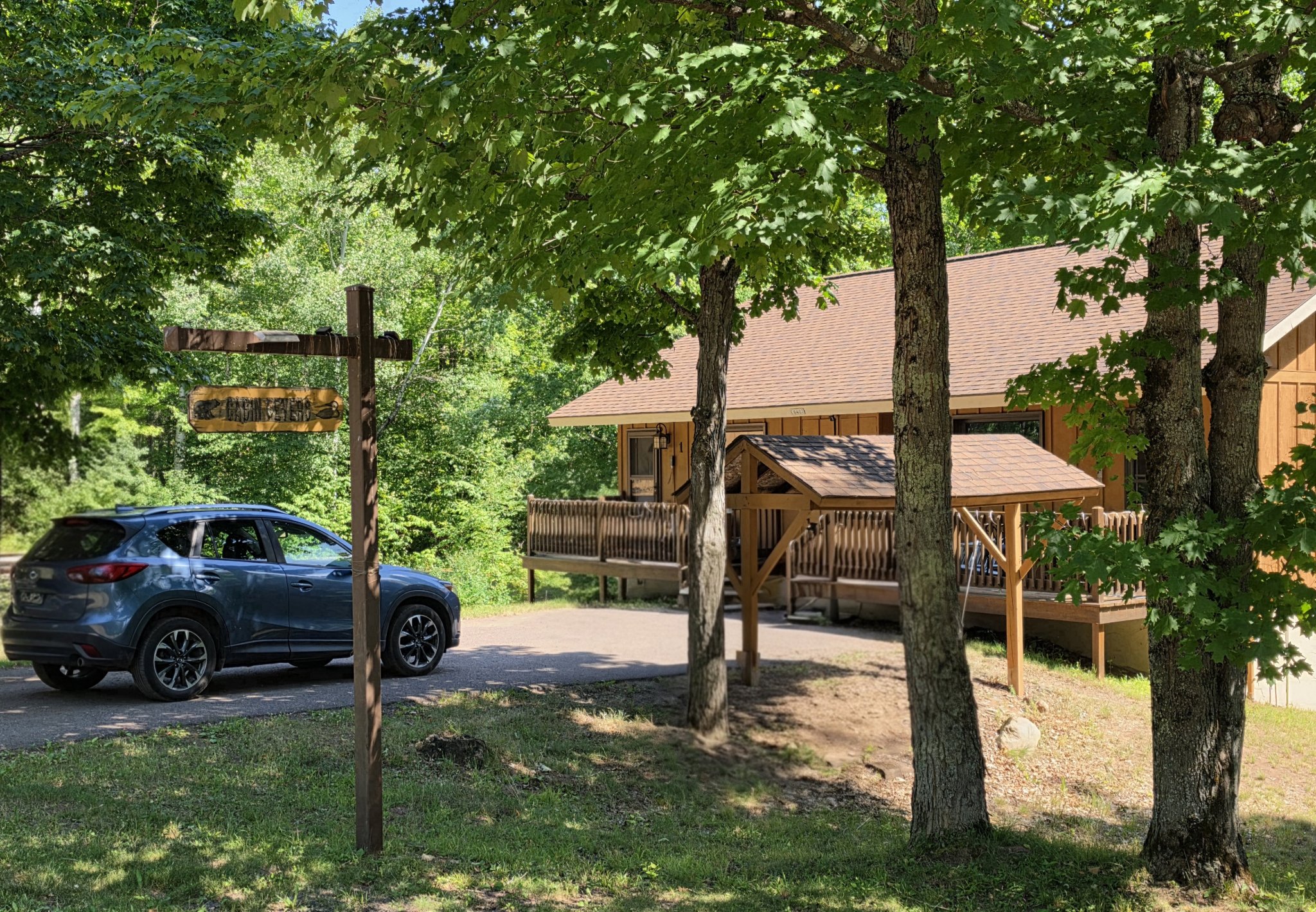 🇺🇸 End Summer with a Labor Day Getaway to Michigan’s U.P.! 🌲