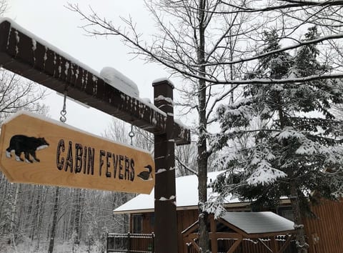 Thanksgiving Getaway! Pet-Friendly UP Rental – Save 10%!