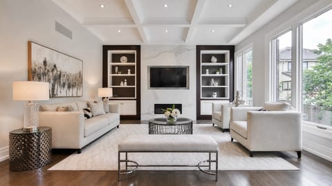 Vacation Rental Staging Guide: Prepare Photos & Guests