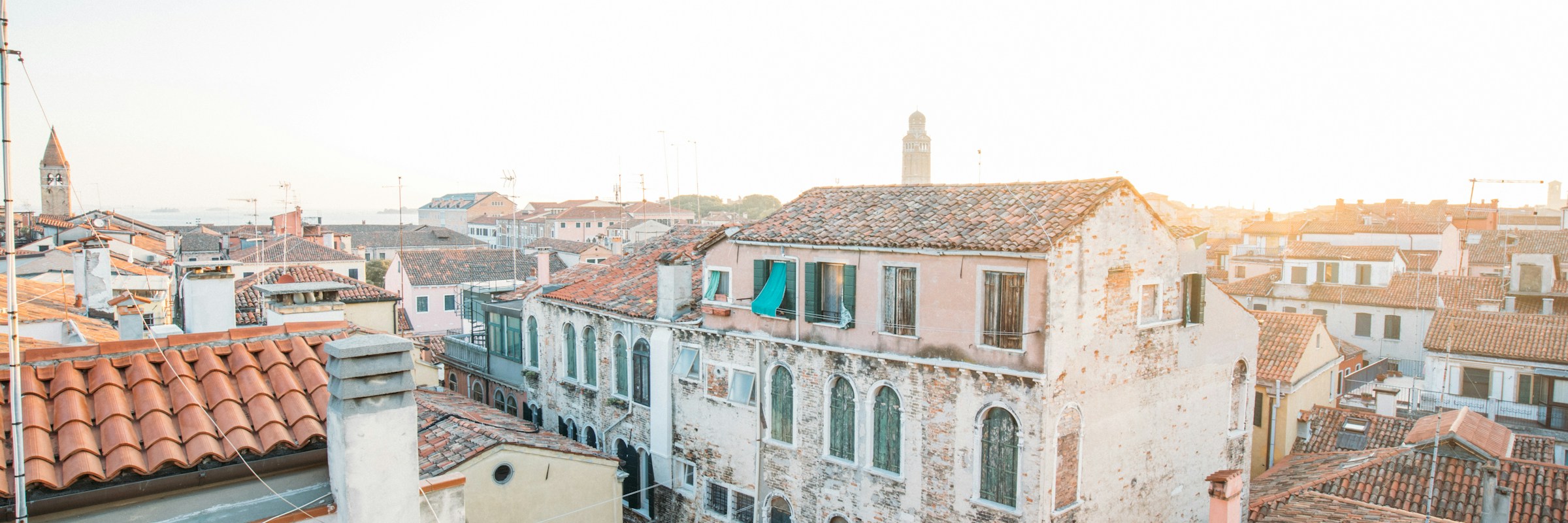 Airbnb's EU Host-Fee Switch Is Today: What EU Hosts Should Check
