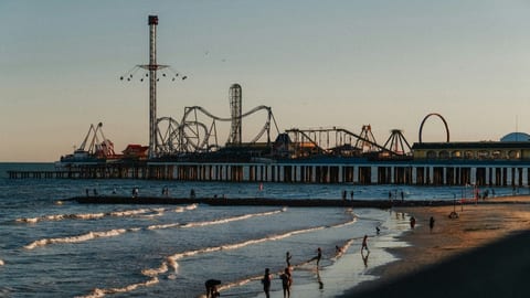 Best Galveston Vacation Rentals for the Holidays 2026