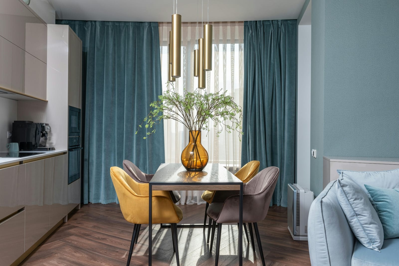 How to Stage a Vacation Rental: Practical Tips and Hacks