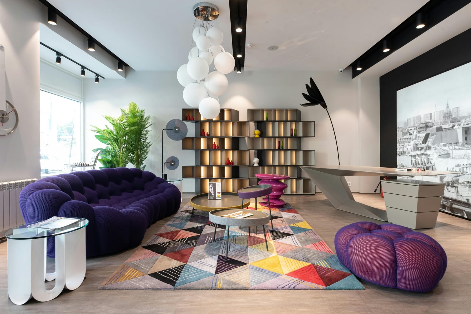 Houfy vs. Booking.com: Where to List Your Vacation Home in 2026