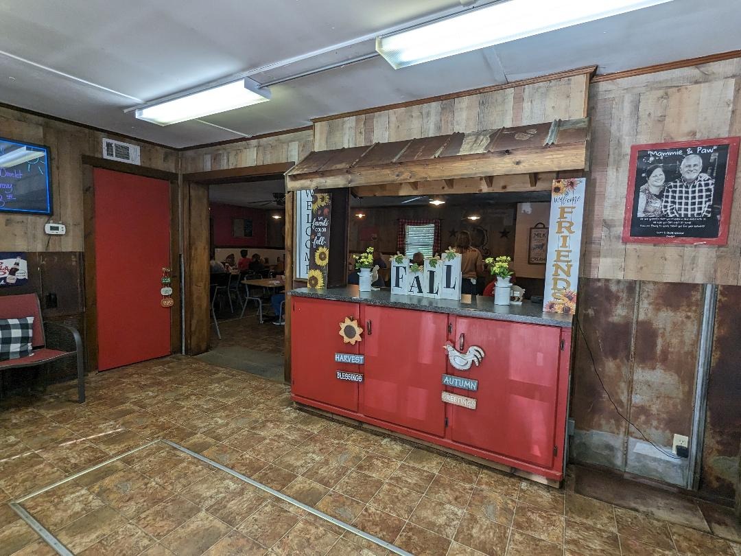 Mammie's Breakfast Barn